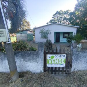 Casa a la Venta en Estación Floresta Esquina || Amplio Terreno Cercado