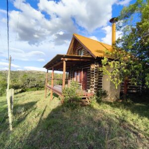 Cabaña de troncos a la Venta en Villa Serrana || Observatorio Bajo Rotonda Apta Banco