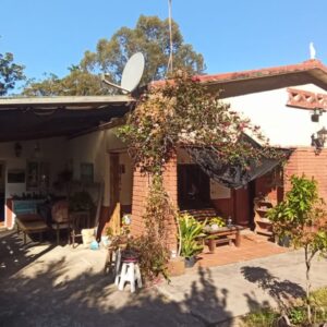 Casa a la Venta en el Centro de La Floresta + Apto | Acepta Banco