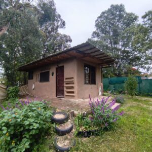 Casa en alquiler anual o periodos largos en La Floresta Sur || 1 dormitorio