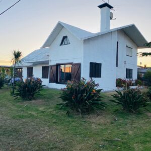 Casa a la Venta en La Floresta || 1 de Playa + Apartamento || 5dorm 3baños